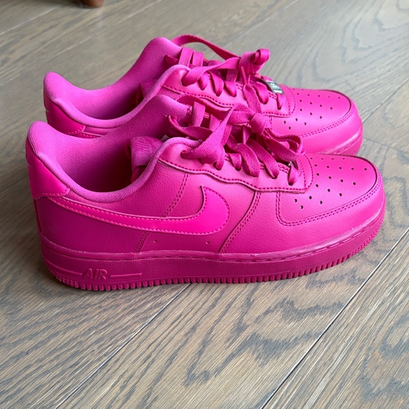 Nike Shoes - Nike Air Force 1 Low '07 Fireberry
